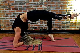 workout vinyasa flow or power yoga