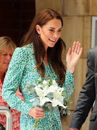 kate middleton wears leopard print the
