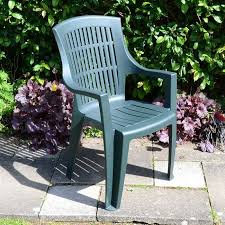 Set Of 4 Parma Resin Stacking Chair In