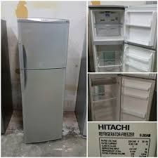 Kami menawarkan jawapan berikut kepada anda : Hitachi 2 Doors Fridge Refrigerator Peti Sejuk Peti Ais Terpakai 220 Litres Good Condition Kitchen Appliances On Carousell