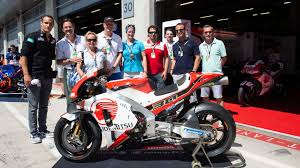 The winner of the 24 hours of le mans on suzuki, as well as official motogp tester is now a great. Bmw M As A Partner In The Motogp