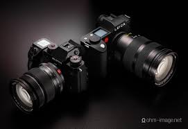 Here we are comparing two mirrorless cameras by fujifilm. Fuji X H1 Vs Leica Sl Leica Rumors
