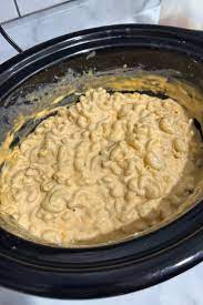 crockpot macaroni and cheese cooking