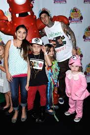 She is the only daughter of her famous father, travis barker, an american professional drummer, and former miss usa. Atiana Cecilia De La Hoya Landon Asher Barker Alabama Luella Barker Travis Barker At Yo Gabba Gabba Growing Your Baby