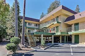The front desk is staffed 24 hours a day to help with dry cleaning/laundry and securing valuables. Book Quality Inn Santa Cruz In Santa Cruz And Vicinity Hotels Com