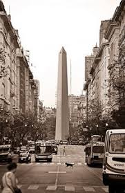 The obelisco de buenos aires (obelisk of buenos aires) is a national historic monument and icon of buenos aires. El Obelisco De Buenos Aires Icono De La Ciudad Friendly Rentals Blog