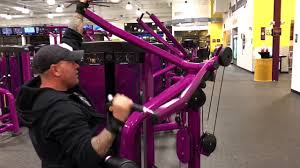Planet Fitness Lat Pulldown Machine How To Use The Lat Pulldown Machine At Planet Fitness