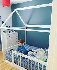 However, some children might struggle with the freedom that a floor bed offers. How To Build A Montessori Bed For Your Baby Sparks And Bloom