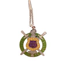 opp shield medallion chain laverne