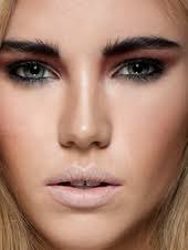 sarah rumsey female makeup artist