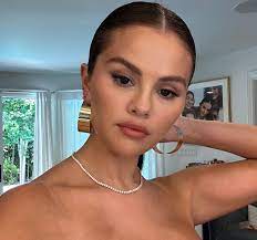 Selena Gomez Bares It All In These Jaw-Dropping Nude Photos