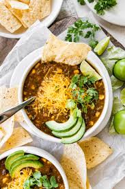 vegetarian green chili eating bird food