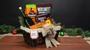 3 unique holiday gift basket ideas