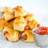 How do you keep pigs in a blanket from getting soggy?