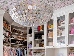 15 Closet Lighting Ideas That Will Wow You