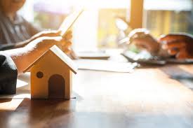 Die notarkosten bei der schenkung einer immobilie richten sich nach dem geschäftswert der immobilie. Haus Verschenken Mit Diesen Kosten Konnen Sie Rechnen