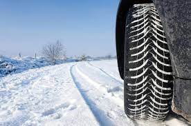 Има две основни правила за това кога се слагат зимни гуми на вашия автомобил. Po Dobre Da Postavim Zimni Gumi Vmesto Da Karame S Letni Vulkanizator Tajrs Plovdiv