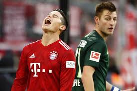 Der bvb überrumpelte dabei die abermals schläfrigen bayern. Bayern Hits Wolfsburg For 6 To Seize Lead From Dortmund