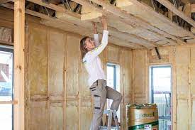 installing ceiling insulation