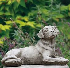 Garden Statue Medium Labrador Dog
