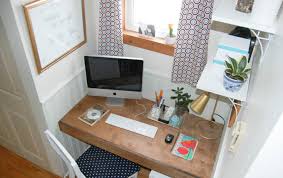 DIY Your Built In Floating Desk in 6 Steps DIY Passion