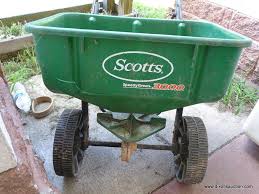 out scotts spreader green scotts