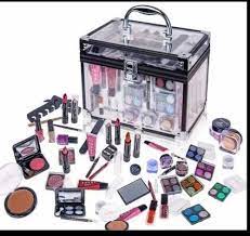 lakeme makeup kit at rs 1800 box