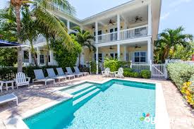 best beach hotels in the florida keys