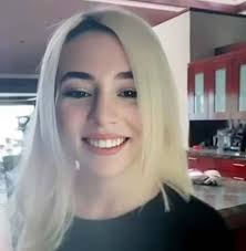 7 latest ava max no makeup pictures