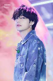 See more ideas about bts v, kim taehyung, taehyung. Bts Pics On Twitter Bts Taehyung Kim Taehyung Bts V