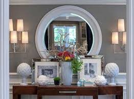 Ever since i moved into my apartment, i had a vision of having an oval i'm ana! Home Entrance Decor