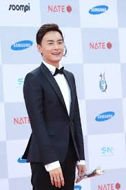 south korean actor choi jin hyuk poses