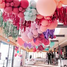 use balloons in your wedding decor
