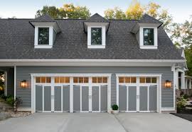 As house sizes increased steadily through the latter decades of the twentieth century, so did the garages that accompanied them. Choosing The Right Garage Door Size For Your New Home Clopay
