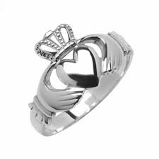 white gold claddagh ring white