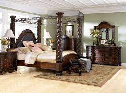 Inspired by the grandeur and grace of old world traditional style, the north shore cal king poster canopy bed is nothing short of stunning. North Shore Canopy Bed Set Ashley North Shore Furniture Bedroom
