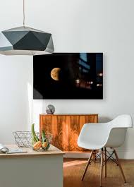 Both employ the same levitating tricks that allow the top end of the shades to stay suspended in mid air. Moon Total Lunar Eclipse As Seen Levente Bodo