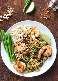paleo pad thai with zucchini noodles