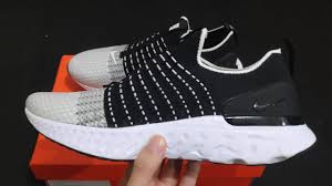 Nike put a bunch into this shoe, from the react foam (based on a thermoplastic elastomer/tpe foam which is overall better than standard eva foam), to the improved. Quick Look Nike Epic React Phantom Run Flyknit 2 Black Youtube