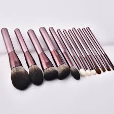 set of 12 make up brushes