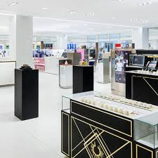holt renfrew unveils new beauty hall in