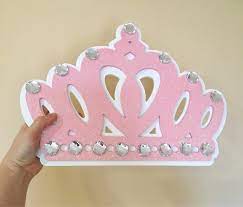 Gorgeous Crown Wall Decor With Big