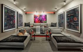 After all, who doesn't like to watch movies in a theater on a large screen with surround sound? 5 Tips To Turn Your Basement Into A Media Room