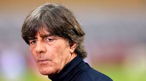 Flick expressed his delight in penning the contract as he said he is very happy to become the head coach of the germany football team. Jogi Low 4 Tage Bis Zur Entscheidung Warum Ihm Dieser Spieltag Hilft Fussball Bild De