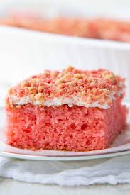strawberry crunch cake 13x9 inch pan