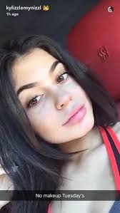 kylie jenner went makeup free on