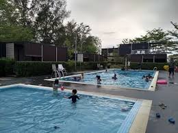Before 12pm **management do not allow homestay guest to use swimming pool during rmco. 7 Resort In Selangor With Swimming Pool Vacation Droves Cari Homestay