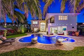 homes with pool in jupiter fl