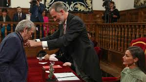 Rafael Cadenas recibe el Cervantes: "El nacionalismo es el sarampión de la  humanidad"