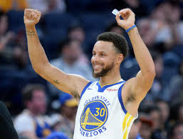 Run that back is a new series from nba playmakers and this episode. As Stephen Curry Returns 5 Plays To Remind Us What We Missed